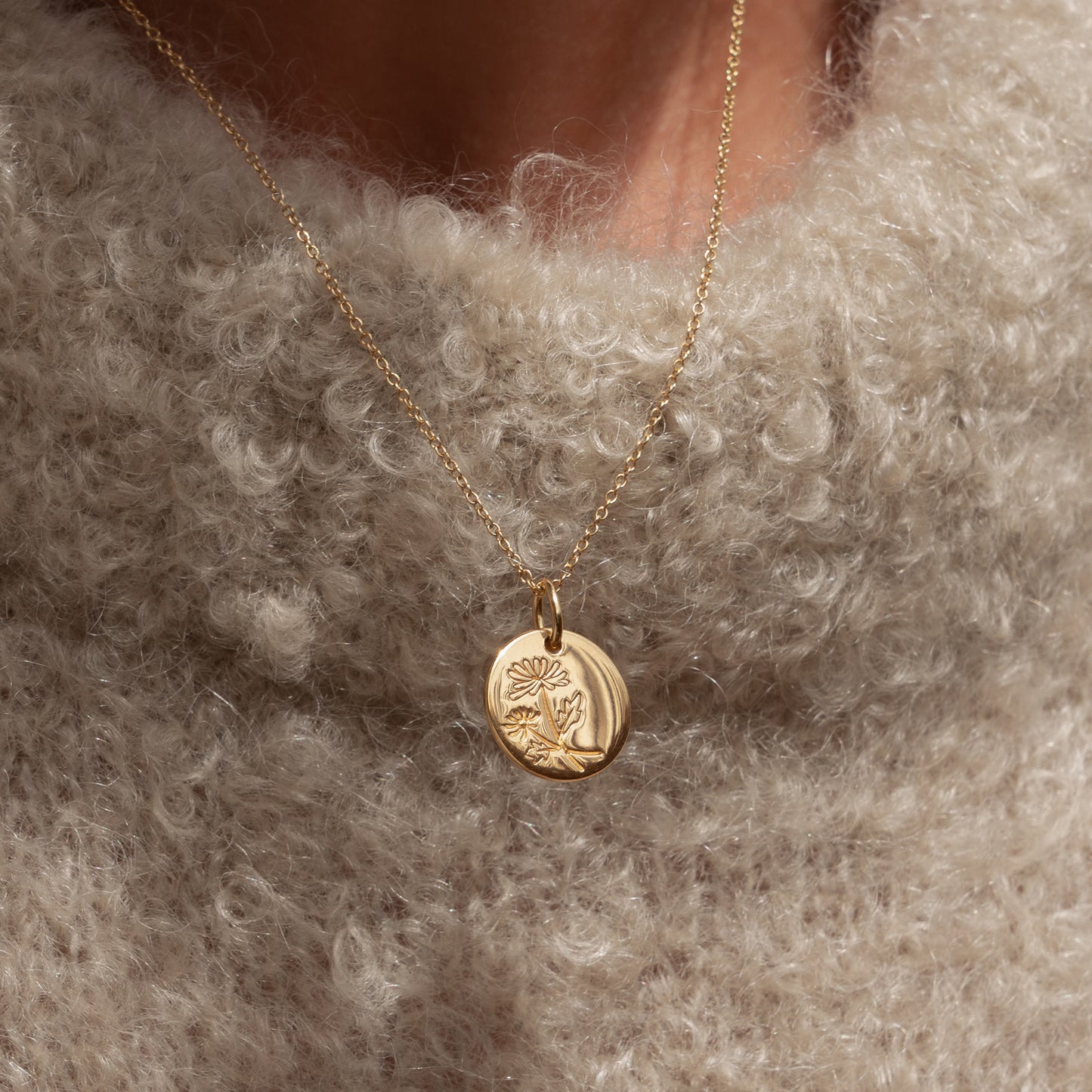 Venus collier en argent sterling 925 plaqué or avec fleur de naissance